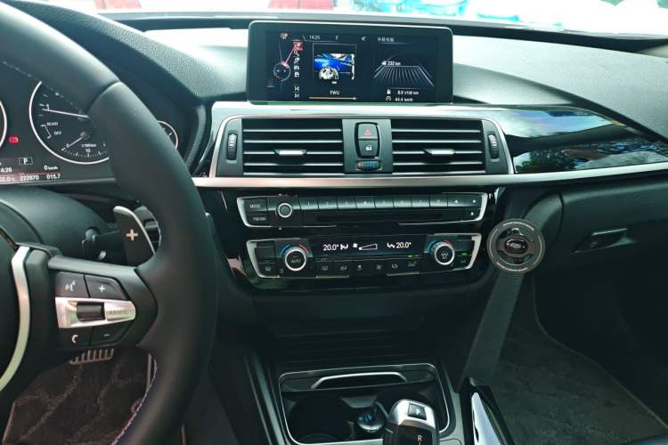 Used BMW 3 Series GT 2013 320i Leading Model Audio And AC Panel