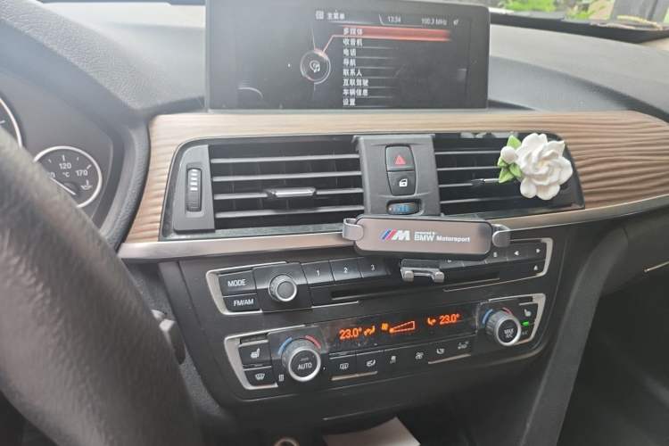 Used BMW 3 Series GT 2013 320i Sport Design Package Audio And AC Panel