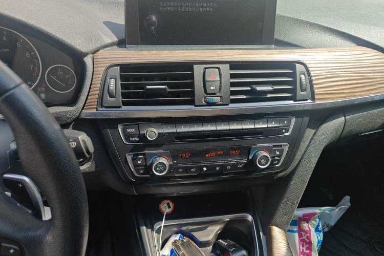 Used BMW 3 Series GT 2013 328i Sport Design Package Audio And AC Panel