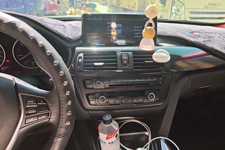 Used BMW 3 Series GT 2013 320i Leading Model Audio And AC Panel