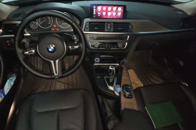 Used BMW 3 Series GT 2013 320i Sport Design Package Center Console