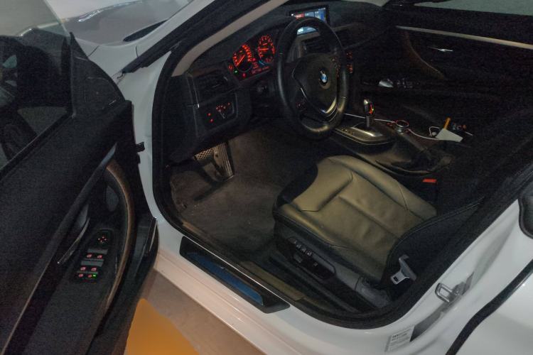 Used BMW 3 Series GT 2013 320i Sport Design Package Driver Seat