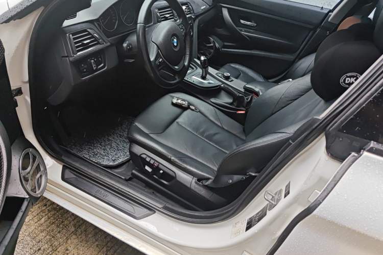Used BMW 3 Series GT 2013 320i Leading Model Driver Seat