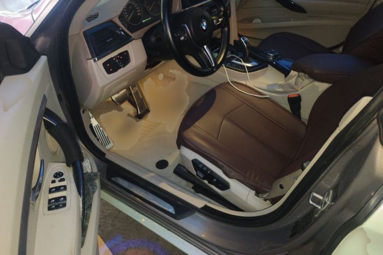 Used BMW 3 Series GT 2013 328i Sport Design Package Driver Seat