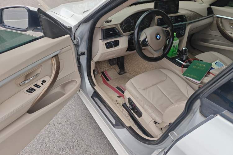 Used BMW 3 Series GT 2013 320i Sport Design Package Driver Seat