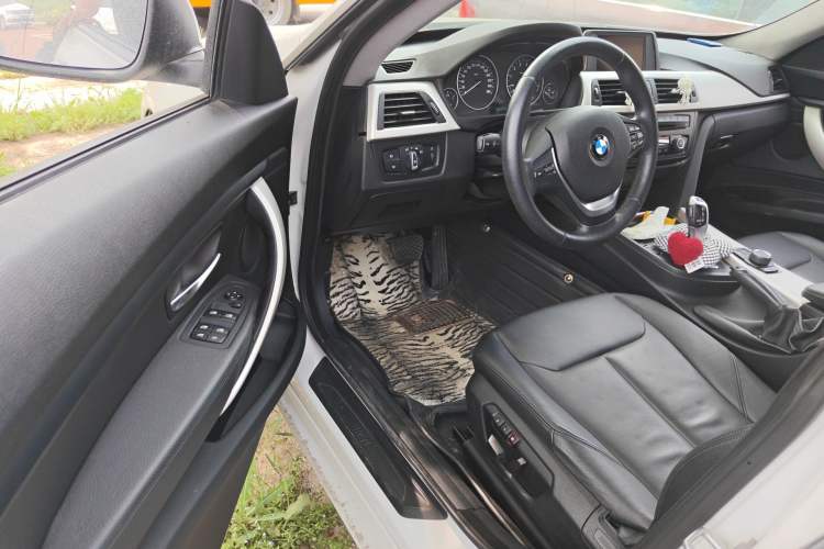 Used BMW 3 Series GT 2013 320i Leading Model Driver Seat