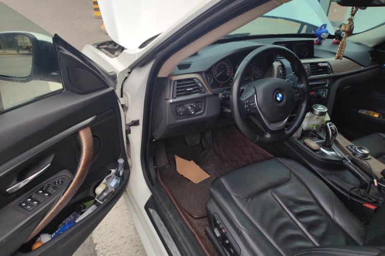 Used BMW 3 Series GT 2013 328i Sport Design Package Driver Seat