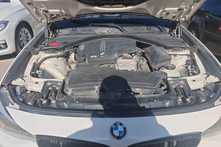 Used BMW 3 Series GT 2013 328i Sport Design Package Engine Bay