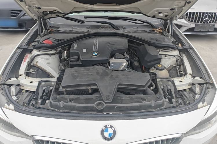 Used BMW 3 Series GT 2013 320i Sport Design Package Engine Bay
