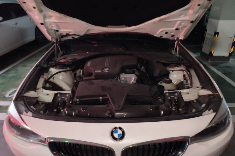 Used BMW 3 Series GT 2013 320i Leading Model Engine Bay