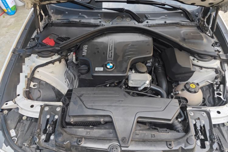 Used BMW 3 Series GT 2013 328i Sport Design Package Engine Bay
