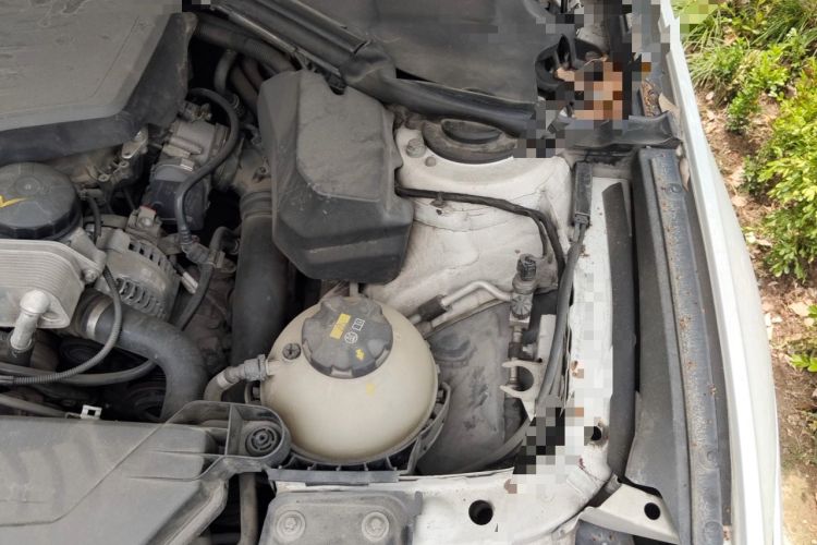 Used BMW 3 Series GT 2013 320i Sport Design Package Engine Bay Left