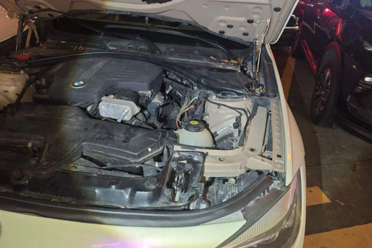Used BMW 3 Series GT 2013 328i Sport Design Package Engine Bay Left