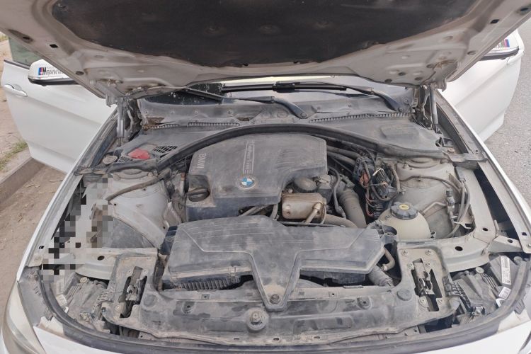 Used BMW 3 Series GT 2013 320i Sport Design Package Engine Bay