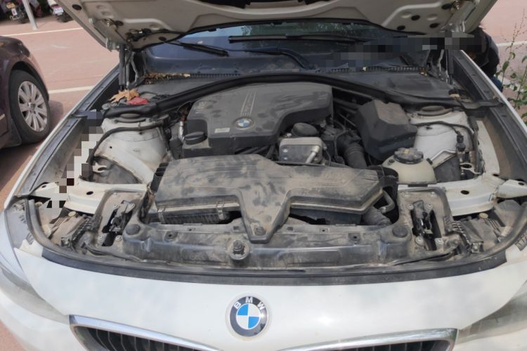 Used BMW 3 Series GT 2013 320i Leading Model Engine Bay
