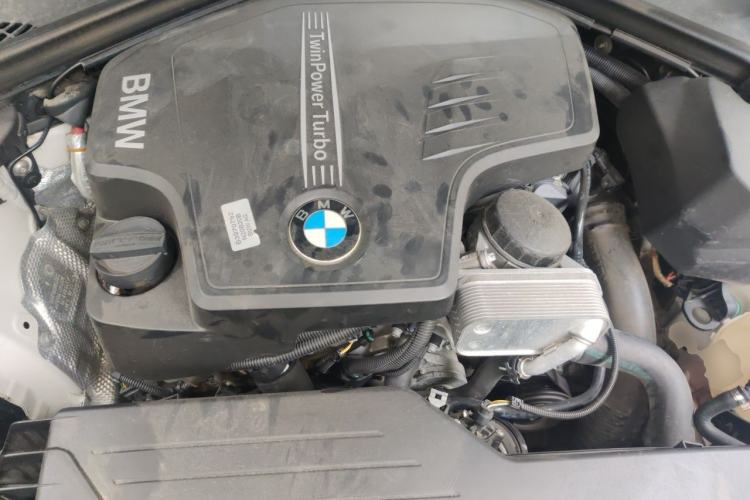 Used BMW 3 Series GT 2013 320i Leading Model Engine Bay