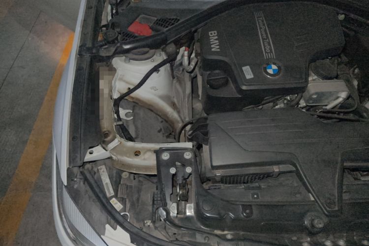 Used BMW 3 Series GT 2013 320i Sport Design Package Engine Bay Right