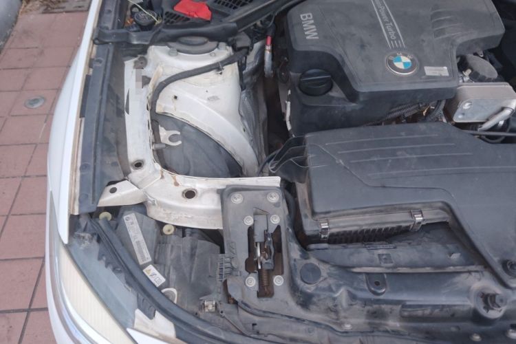 Used BMW 3 Series GT 2013 320i Leading Model Engine Bay Right