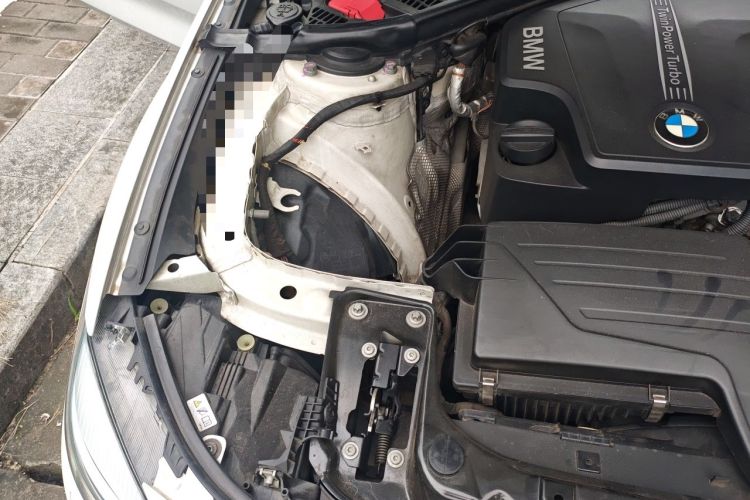 Used BMW 3 Series GT 2013 320i Leading Model Engine Bay Right