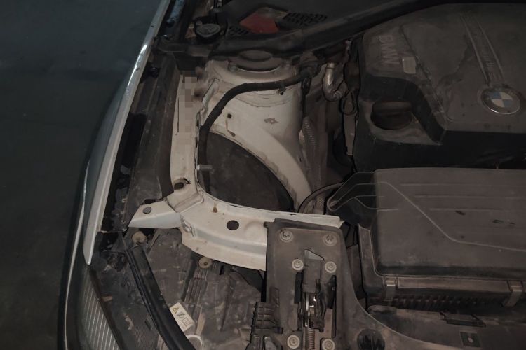 Used BMW 3 Series GT 2013 320i Sport Design Package Engine Bay Right