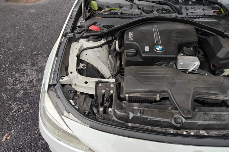 Used BMW 3 Series GT 2013 320i Leading Model Engine Bay Right