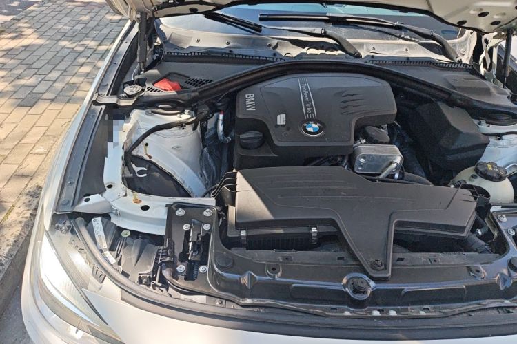 Used BMW 3 Series GT 2013 320i Leading Model Engine Bay Right