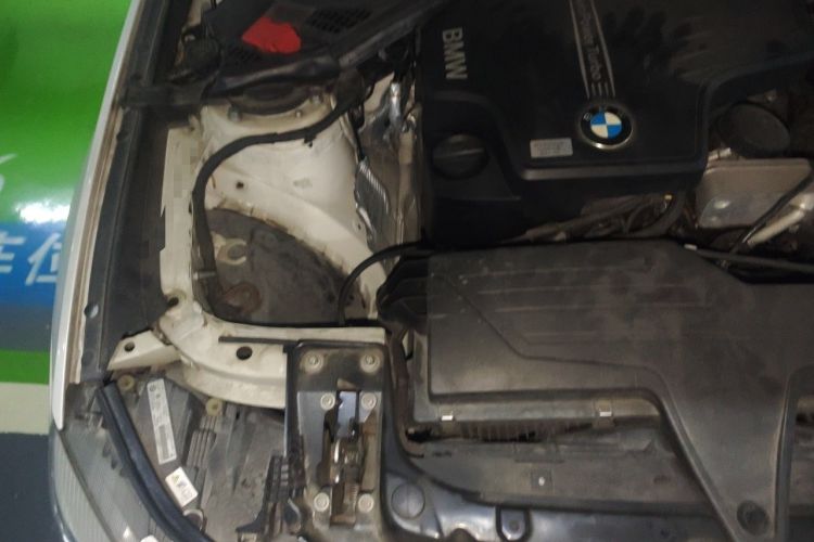 Used BMW 3 Series GT 2013 320i Leading Model Engine Bay Right