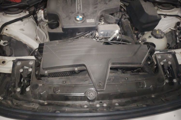 Used BMW 3 Series GT 2013 328i Sport Design Package Engine Bay