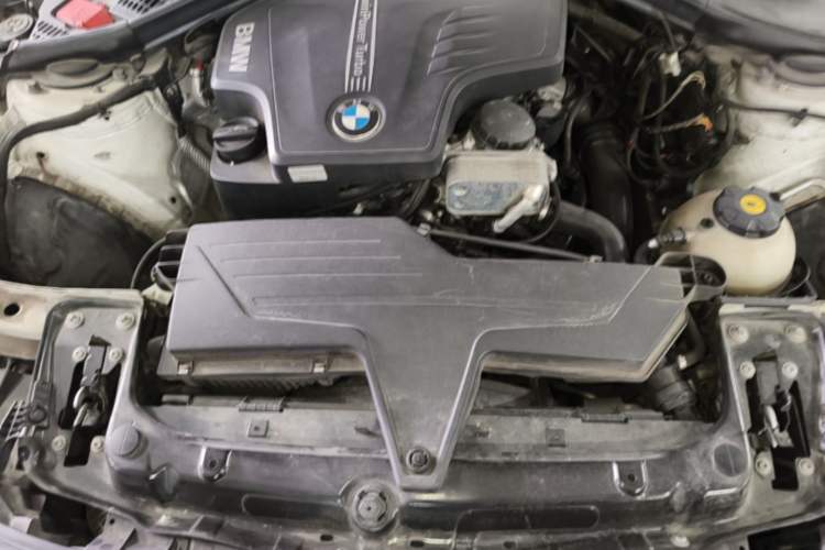 Used BMW 3 Series GT 2013 328i Sport Design Package Engine Bay