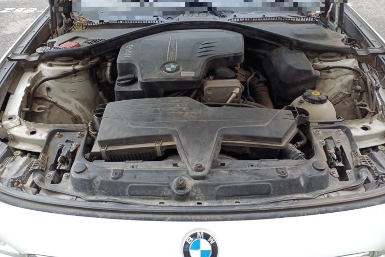 Used BMW 3 Series GT 2013 320i Leading Model Engine Bay