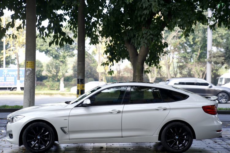 Used BMW 3 Series GT 2013 320i Sport Design Package Exterior 14