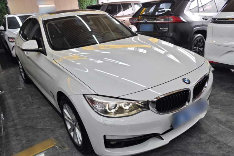 Used BMW 3 Series GT 2013 320i Leading Model Exterior 2
