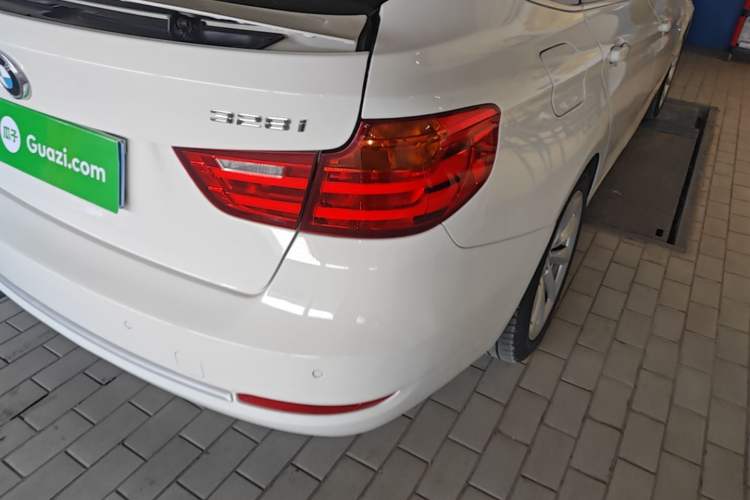 Used BMW 3 Series GT 2013 328i Sport Design Package Exterior 3
