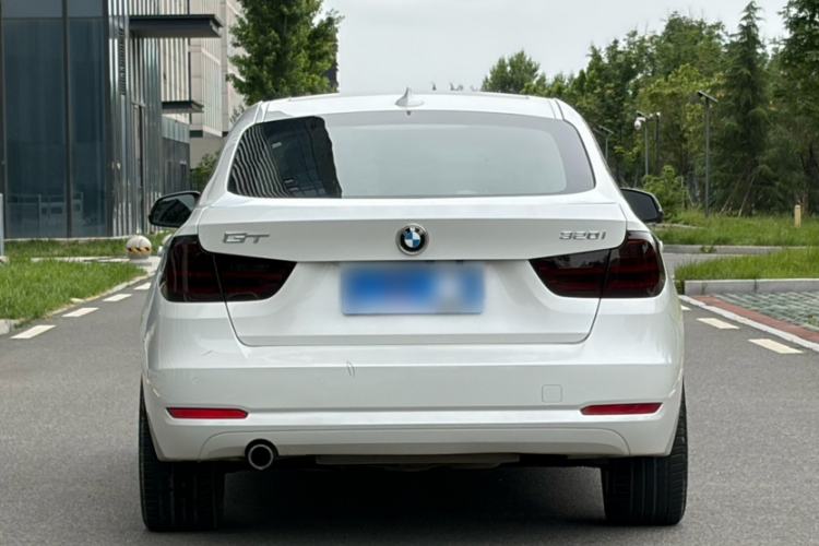 Used BMW 3 Series GT 2013 320i Leading Model Exterior 4
