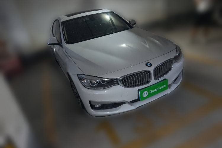Used BMW 3 Series GT 2013 320i Sport Design Package Front Right 45 Deg