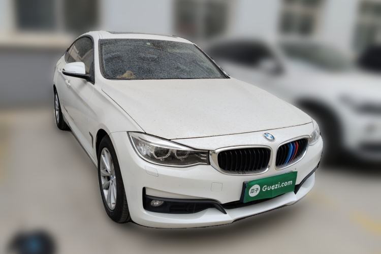 Used BMW 3 Series GT 2013 320i Leading Model Front Right 45 Deg