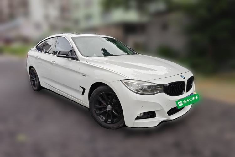 Used BMW 3 Series GT 2013 320i Leading Model Front Right 45 Deg