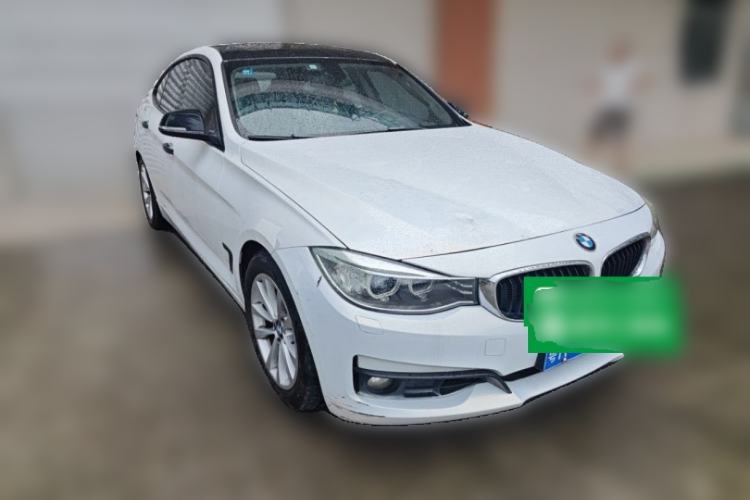 Used BMW 3 Series GT 2013 320i Leading Model Front Right 45 Deg