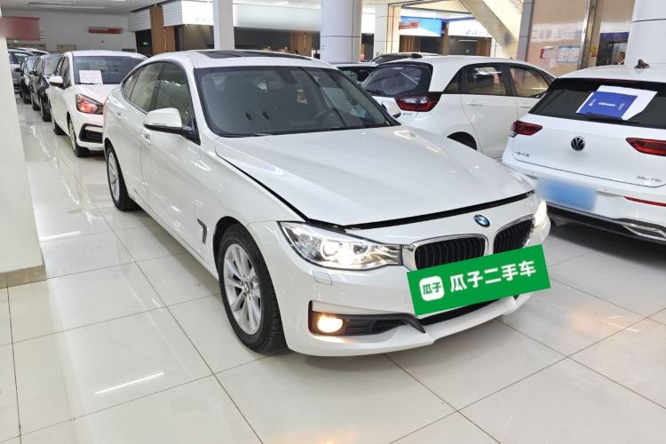 Used BMW 3 Series GT 2013 320i Leading Model Front Right 45 Deg