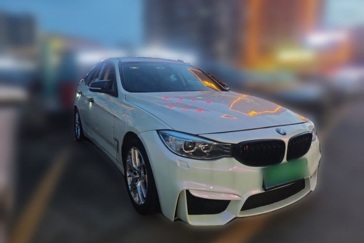 Used BMW 3 Series GT 2013 328i Sport Design Package Front Right 45 Deg