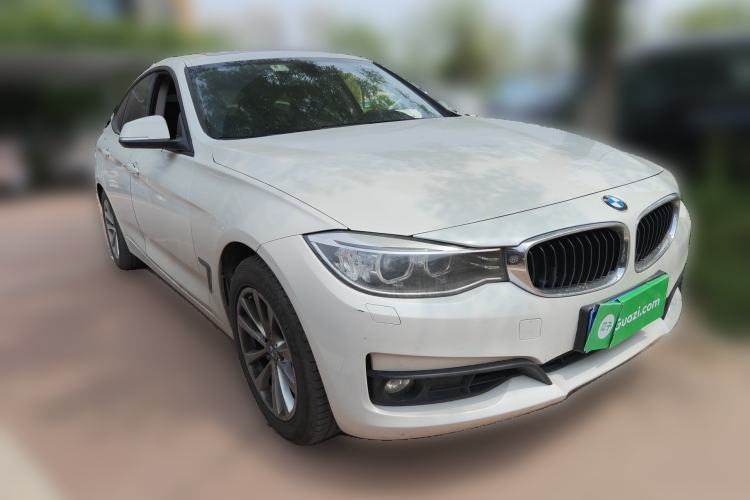 Used BMW 3 Series GT 2013 320i Leading Model Front Right 45 Deg