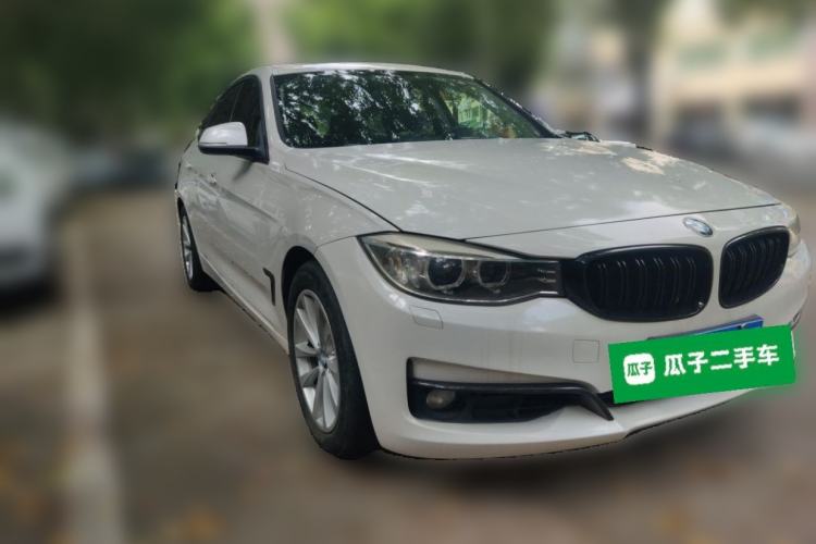Used BMW 3 Series GT 2013 320i Leading Model Front Right 45 Deg