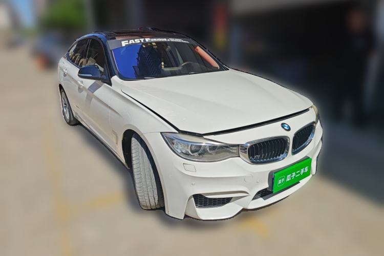 Used BMW 3 Series GT 2013 320i Leading Model Front Right 45 Deg