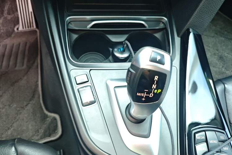 Used BMW 3 Series GT 2013 320i Leading Model Gear Lever