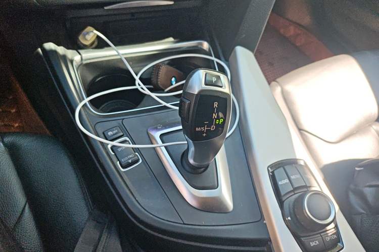 Used BMW 3 Series GT 2013 320i Leading Model Gear Lever