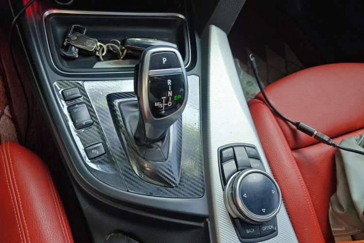 Used BMW 3 Series GT 2013 328i Sport Design Package Gear Lever