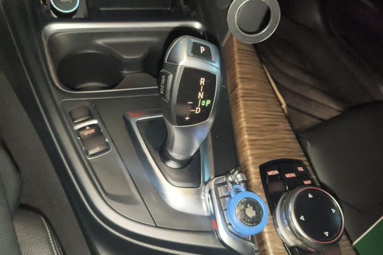 Used BMW 3 Series GT 2013 320i Sport Design Package Gear Lever