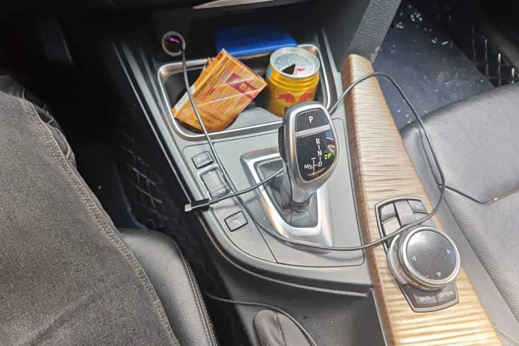 Used BMW 3 Series GT 2013 328i Sport Design Package Gear Lever