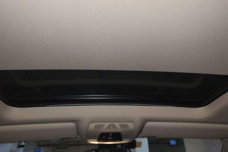 Used BMW 3 Series GT 2013 320i Sport Design Package Headliner