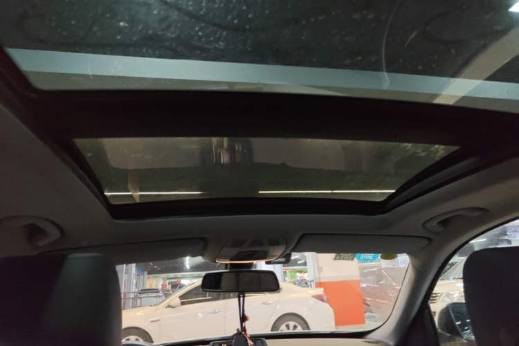 Used BMW 3 Series GT 2013 320i Leading Model Headliner